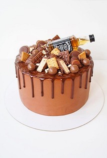 Dekorer kager på forskellige måder: praktiske tips til nybegyndere kokke