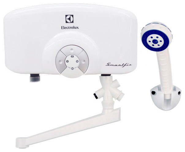 εγκατάσταση στιγμιαίου θερμοσίφωνα πάνω από νεροχύτη με βρύση