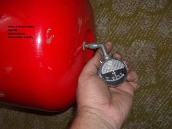 Η συσκευή και η αρχή λειτουργίας ενός λέβητα αερίου διπλού κυκλώματος