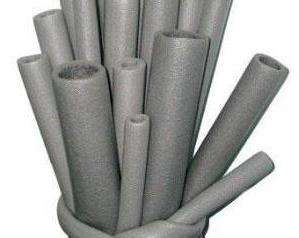 Opskummet polyethylen, produceret af førende producenter, har en høj densitet og elasticitet, hvilket gør det muligt at bruge det ret bredt. Derudover modstår den den maksimale mekaniske belastning, der skabes ved brud, mens materialets elasticitet og kompression ikke lider.