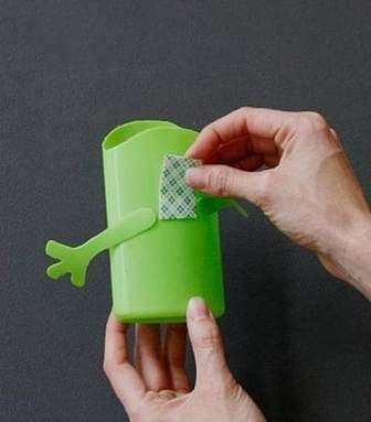 Ei unohda telinettä. Kuten edellä mainittiin, olemme suunnitelleet kynätelineen sijoittamisen