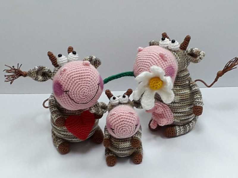 Pletené hračky: podrobný návod na pletenie vlastnými rukami, rôzne techniky, recenzie originálnych hračiek