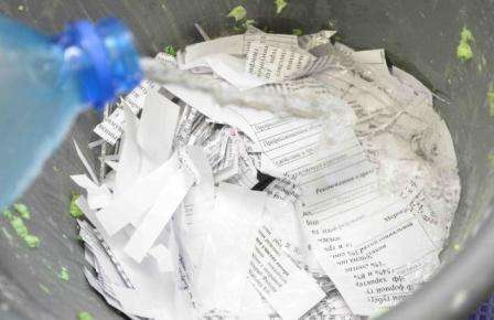 Προκειμένου το μείγμα να ταιριάζει τέλεια στην οροφή, είναι απαραίτητο να τηρούνται οι αναλογίες κατά την κατασκευή του.